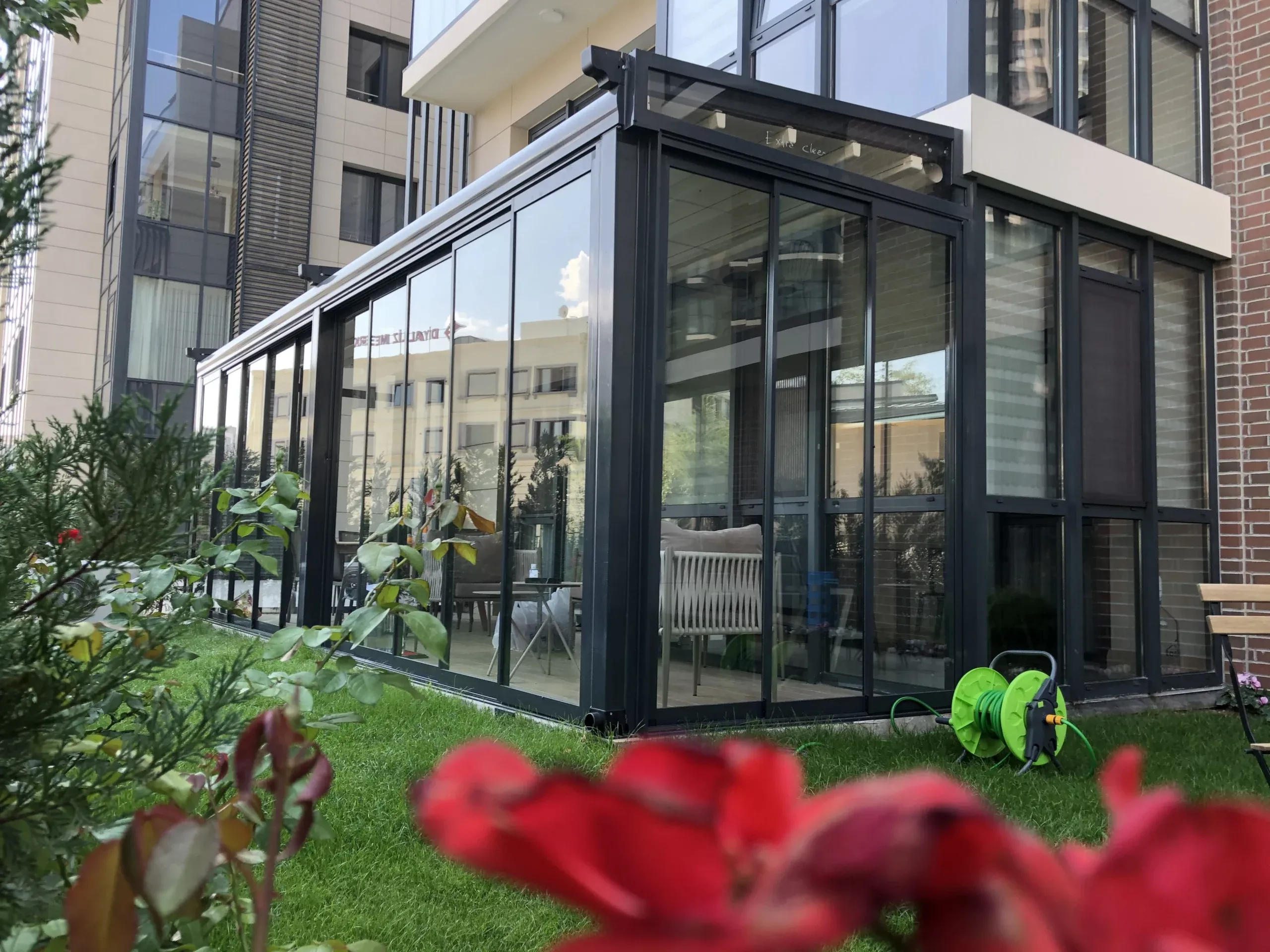 Sürgülü paket cam-balkon sistemləri